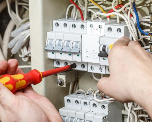Reparación y asistencia eléctrica