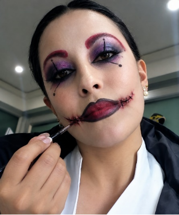 Maquillaje artístico de Halloween - Imagen 7