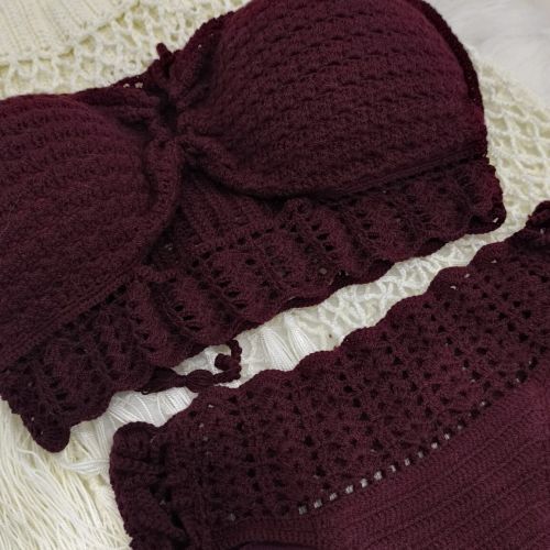 Vestidos de baño tejidos en técnica de crochet