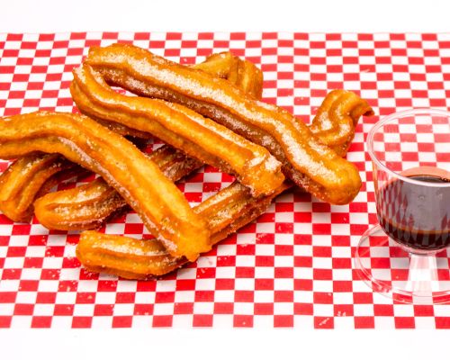 CHURROS CROCANTES MÁS SALSAS